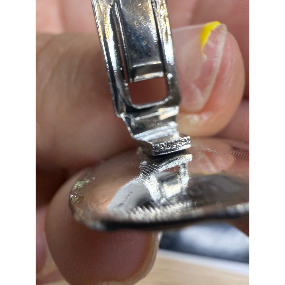 Swank Silver Tone Starburst Hammered Textured Round Toggle Back Cufflinks - Picture 4 of 5